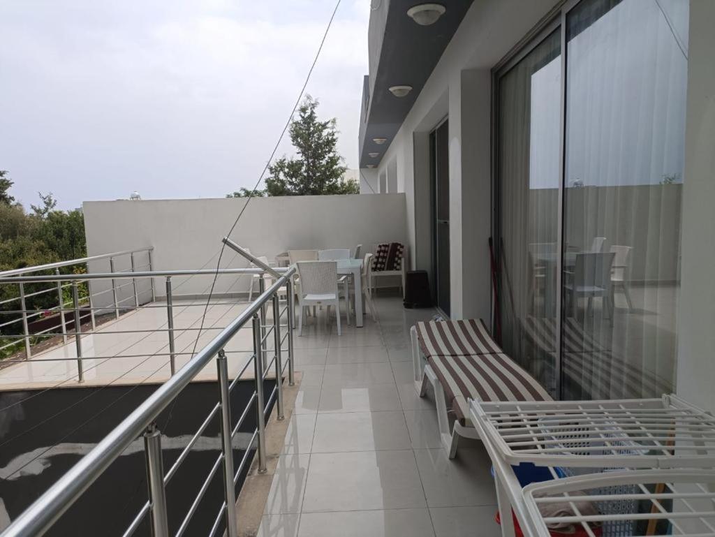 Magic Beach Apartments Kyrenia  Luaran gambar